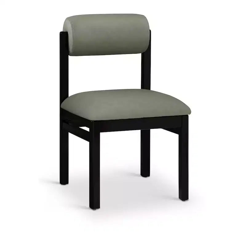 Meridian Furniture, Sedia da pranzo imbottita in pelle vegana Roundhill, Set da 2