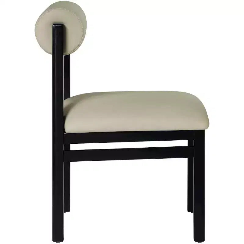 Meridian Furniture, Sedia da pranzo imbottita in pelle vegana Roundhill, Set da 2