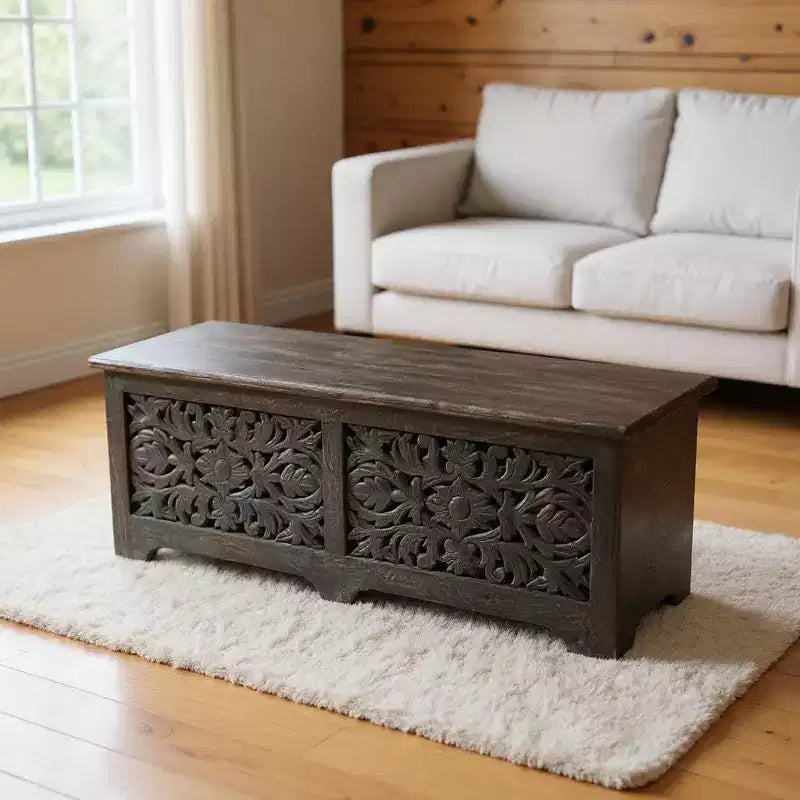 HomeRoots 52 Ottomana Contenitore con Intagli Floreali in Legno Massello Nero Effetto Invecchiato