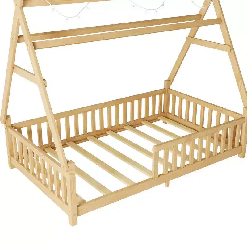 Letto a capanna gemello Whisen con luce, letto a capanna basso con recinzione e tetto, design di sicurezza