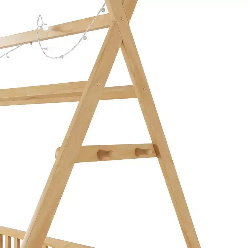 Letto a capanna gemello Whisen con luce, letto a capanna basso con recinzione e tetto, design di sicurezza