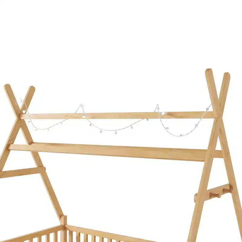 Letto a capanna gemello Whisen con luce, letto a capanna basso con recinzione e tetto, design di sicurezza
