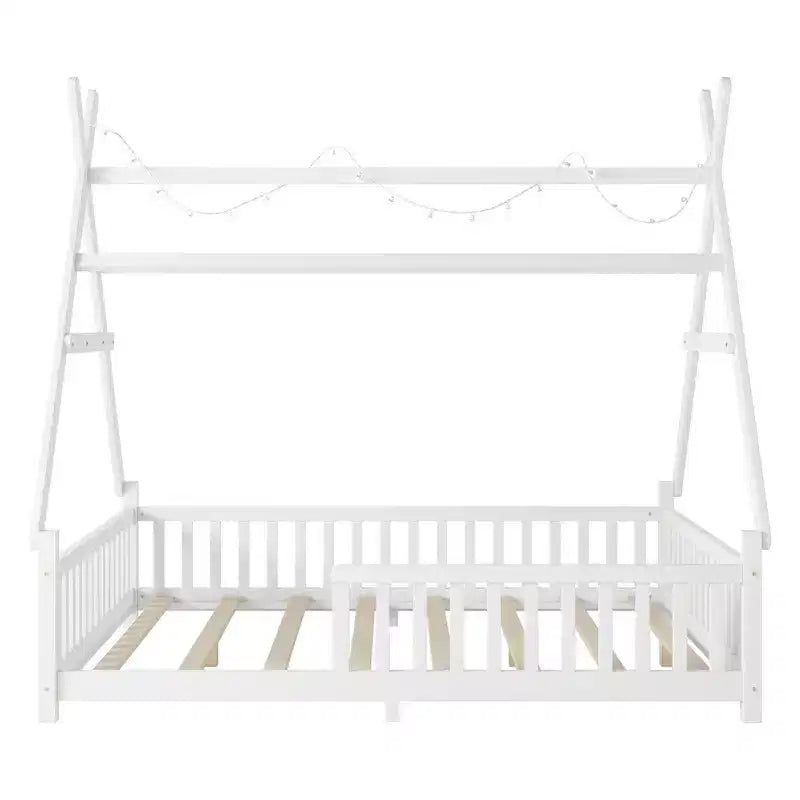 Letto a capanna gemello Whisen con luce, letto a capanna basso con recinzione e tetto, design di sicurezza