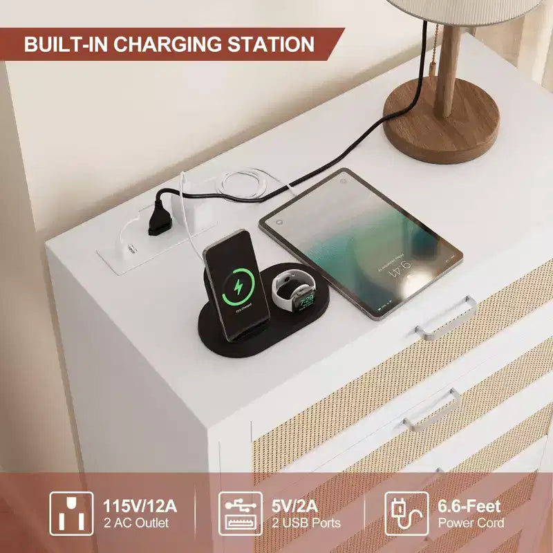Comò a 5 cassetti in rattan per camera da letto, cassettiera alta 120 cm con prese elettriche, cassettiera in legno con maniglie in metallo per soggiorno e cabina armadio