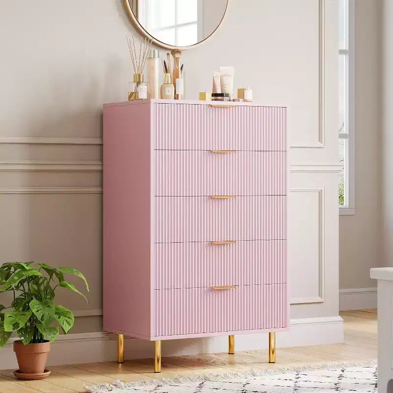 Cassettiera moderna in legno con maniglie dorate, mobile alto per un'organizzazione efficiente, cassettiera organizer per camera da letto, soggiorno