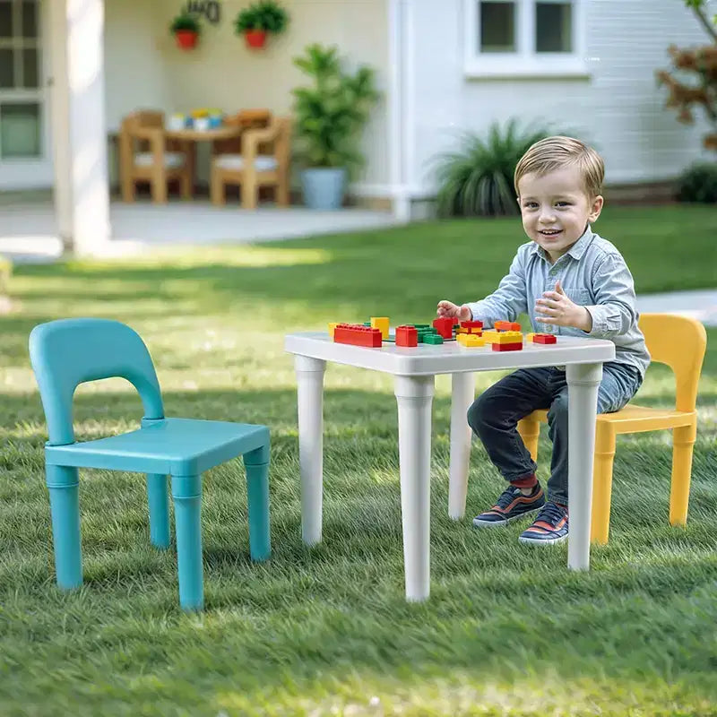 Set tavolo e 2 sedie per bambini Dolu, mobili da gioco in plastica a misura di bambino per età 2+