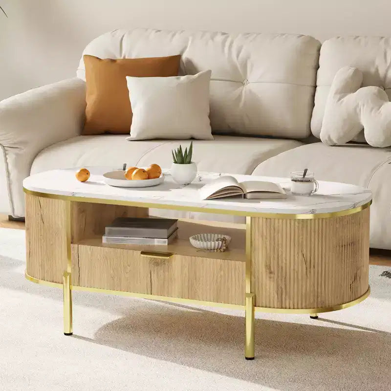Tavolino da caffè moderno scanalato, tavolino ovale da 48 pollici con cassetti, piano in finto marmo, finiture in metallo, tavolino da centro in rovere naturale per soggiorno