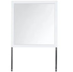 Specchio bianco HomeStock dalle linee pulite e moderne – Elegante complemento d'arredo per la camera da letto, per un look fresco e luminoso