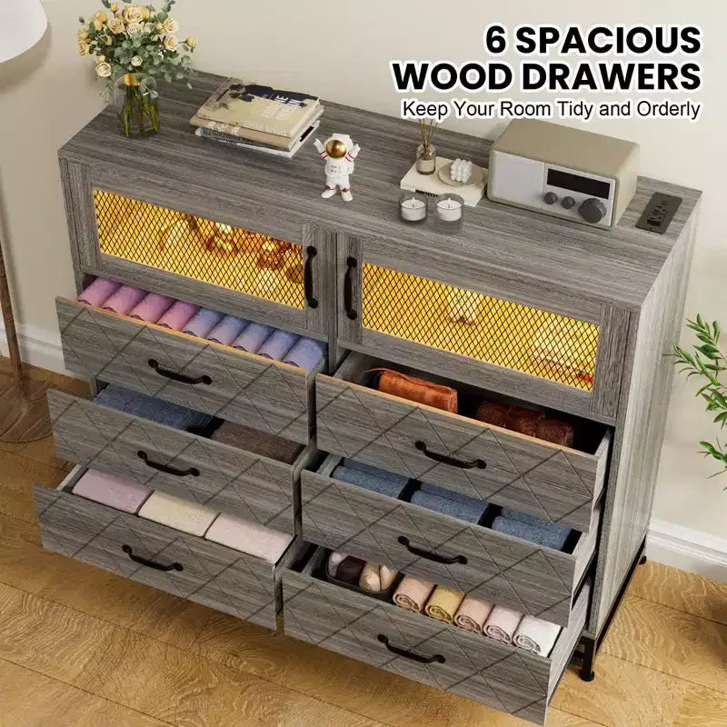 Cassettiera moderna a 6 cassetti, cassettiera a LED con porta di ricarica, comò in legno a 6 cassetti con ripiano aperto, mobile contenitore multifunzionale per camera da letto