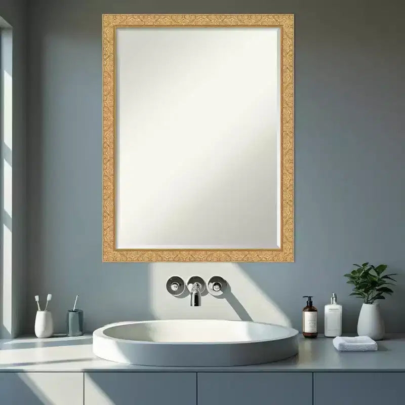 Specchio da parete per bagno Amanti Art Lila, con cornice in legno smussata da mezzo pollice