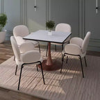 Tavolo da pranzo quadrato LeisureMod Bristol 27 con piano in MDF bianco marmorizzato e base a piedistallo in acciaio per cucine e sale da pranzo moderne