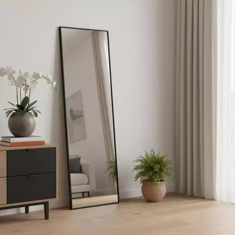 Specchio a figura intera HomeRoots 71 con cornice in metallo nero e appoggio