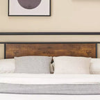 Telaio letto king-size con testiera, base letto in metallo di alta qualità con doghe in acciaio, funzionamento silenzioso, facile montaggio, non richiede rete a molle.