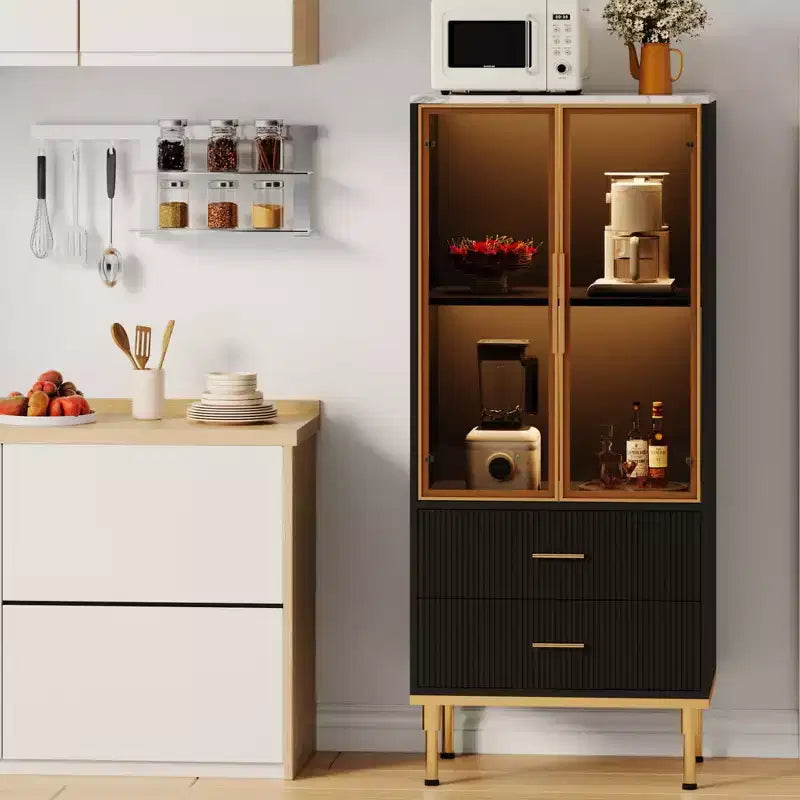GustoWave Dispensa Autoportante con Ante in Vetro e Cassetti - Mobile Contenitore Moderno da Cucina con Dettagli Dorati per Sala da Pranzo, Ufficio