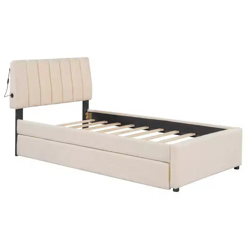 GDFStudio Walton Letto Imbottito a Piattaforma in Pile Teddy con Rotelle Estraibili e Luci a LED, Misura Matrimoniale