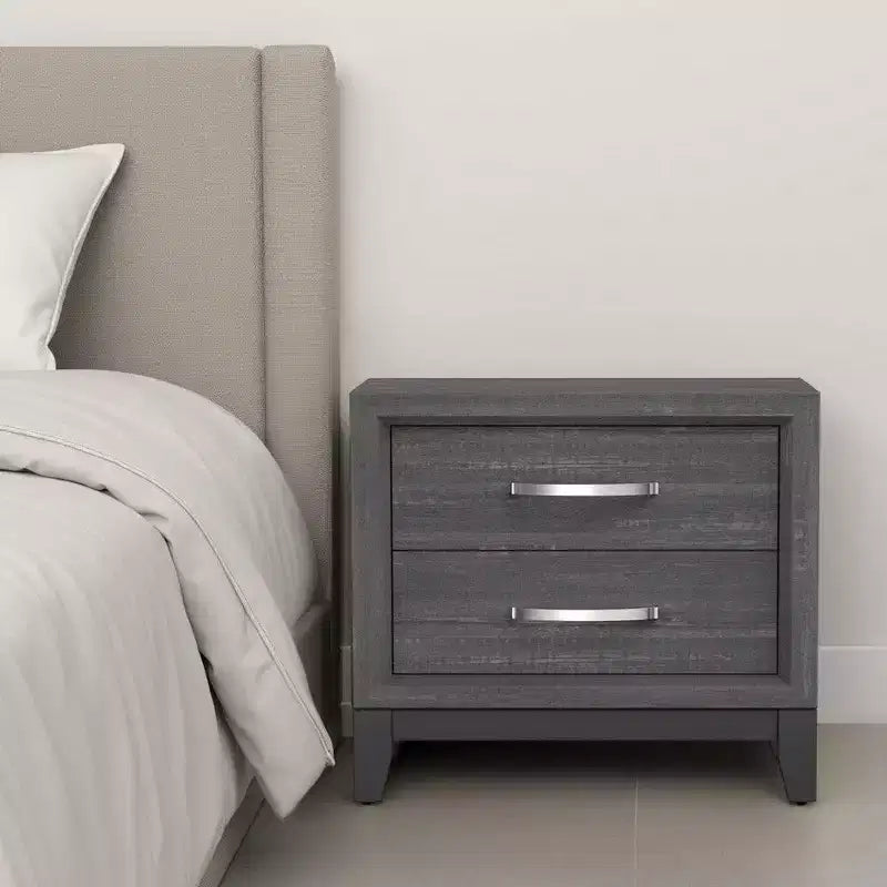 Comodino Royal Hampton, 2 Cassetti, Maniglie a Barra Cromate, Legno Grigio