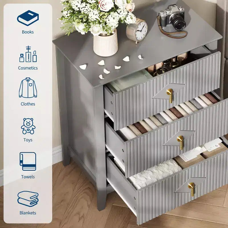 Comodino in Legno con Cassettiera Scanalata, Comodino a 3 Cassetti - Cassettiera Moderna per Camera da Letto, Soggiorno, Corridoio e Ingresso