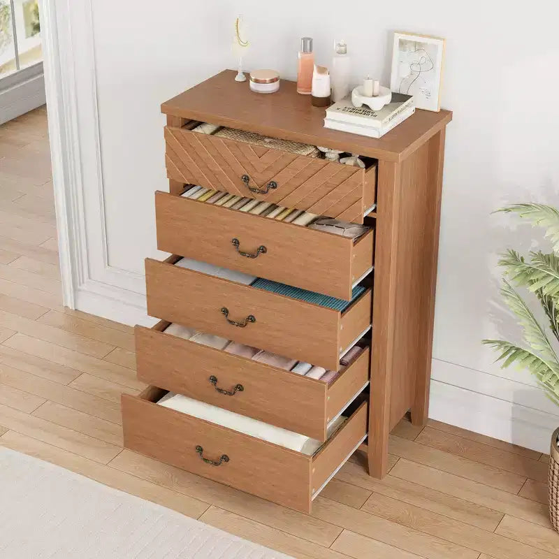 Cassettiera a 5 cassetti per camera da letto, comodino marrone a 5 cassetti con elegante design a V, organizer in legno per soggiorno, ingresso
