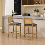 TUYOHW Set di 2 sgabelli da bar in legno massello ad altezza bancone, sedie da bar con schienale scavato effetto rattan e cuscino in lino, sedie da cucina per sala da pranzo, bar
