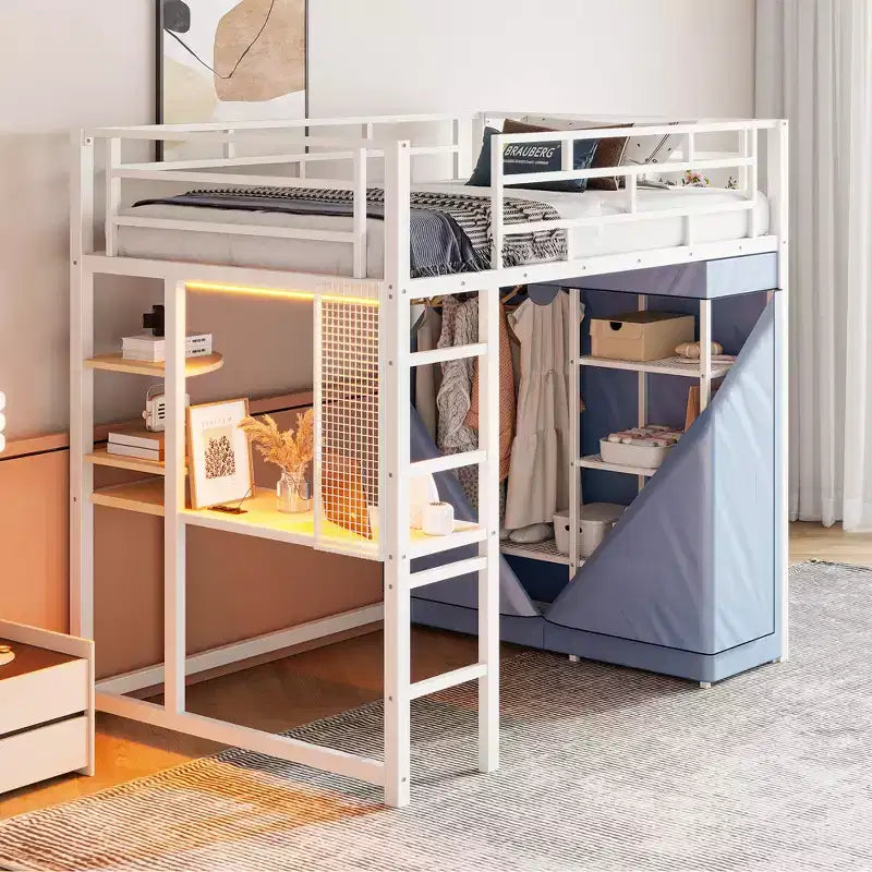 Letto a soppalco in metallo GDFStudio Meyer con scrivania, mensole, presa di corrente, luce LED e armadio