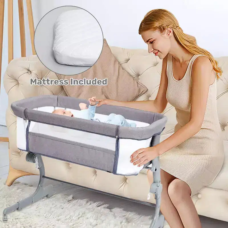 Culla per neonati, Spondina regolabile con lati in rete, Materasso, Borsa portaoggetti e Ruote, Culla da affiancare al letto per neonati, Grigio