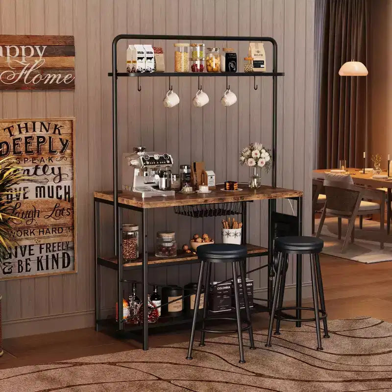 Isola da Cucina Industriale da 42 pollici con Presa Elettrica e 2 Sgabelli da Bar, Set da Pranzo da 3 Pezzi con Ripiani, Porta Microonde e 5 Ganci per Coffee Bar