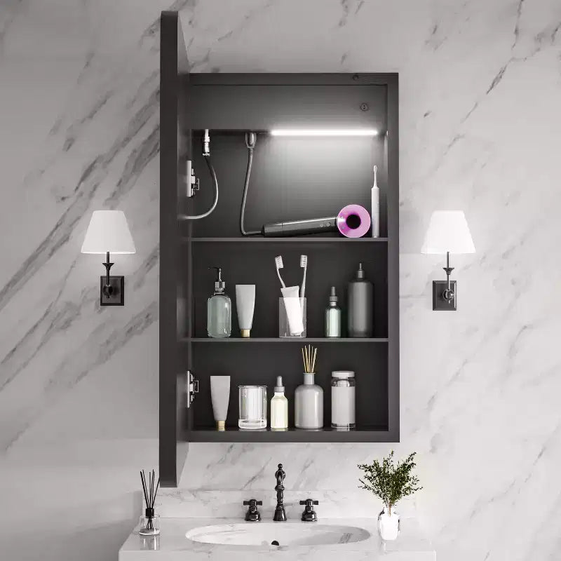 Mobiletto portamedicine rettangolare FAMYYT 40 x 70 cm in ferro con specchio, luce LED dimmerabile, antiappannamento e prese di corrente - Completamente assemblato