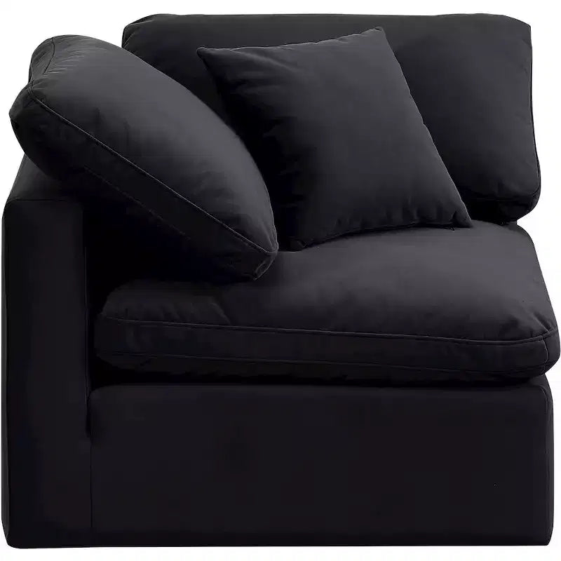 Meridian Furniture Poltrona angolare in velluto Indulge