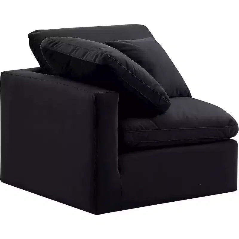 Meridian Furniture Poltrona angolare in velluto Indulge