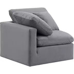 Meridian Furniture Poltrona angolare in velluto Indulge