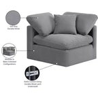 Meridian Furniture Poltrona angolare in velluto Indulge