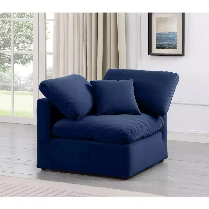Meridian Furniture Poltrona angolare in velluto Indulge