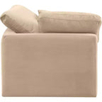 Meridian Furniture Poltrona angolare in velluto Indulge