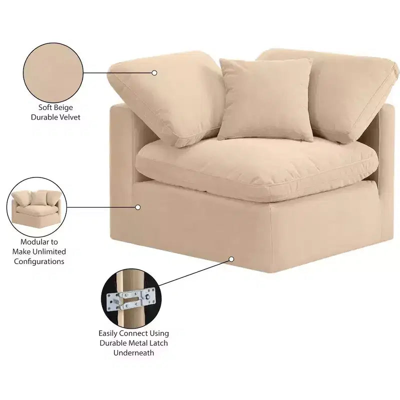 Meridian Furniture Poltrona angolare in velluto Indulge