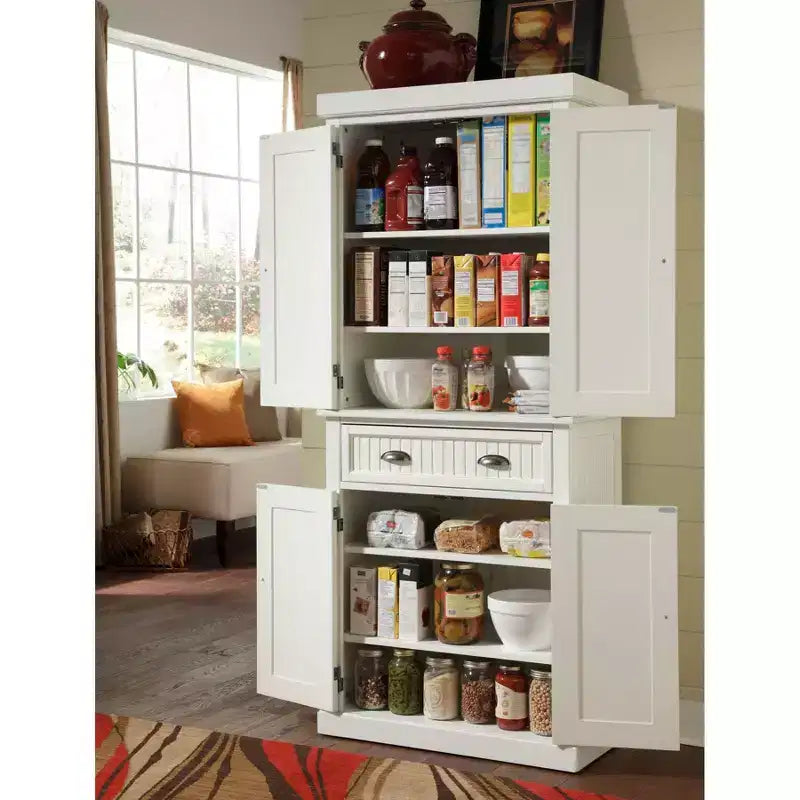 Nantucket Pantry Bianco Sporco - Homestyles: Mobile da cucina costiero nautico, Struttura in legno massello, Ripiani regolabili, Altezza 72"