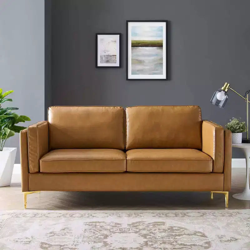 Divano Kaiya in pelle vegana marrone chiaro - Modway: design moderno di metà secolo, dettagli in metallo dorato, imbottitura in schiuma densa