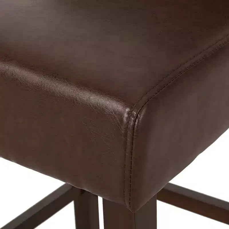 Poltrona reclinabile Darvis: compatta, imbottita, gambe affusolate - Christopher Knight Home