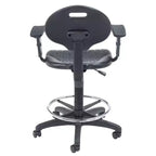 Sedia da ufficio operativa Hampden Furnishings in poliuretano con braccioli e altezza regolabile da 56 a 81 cm, nera