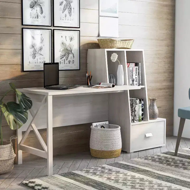 Senda Scrivania multi-contenitore in rovere bianco - HOMES: Inside + Out: stile tradizionale, ricarica USB, ripiani aperti