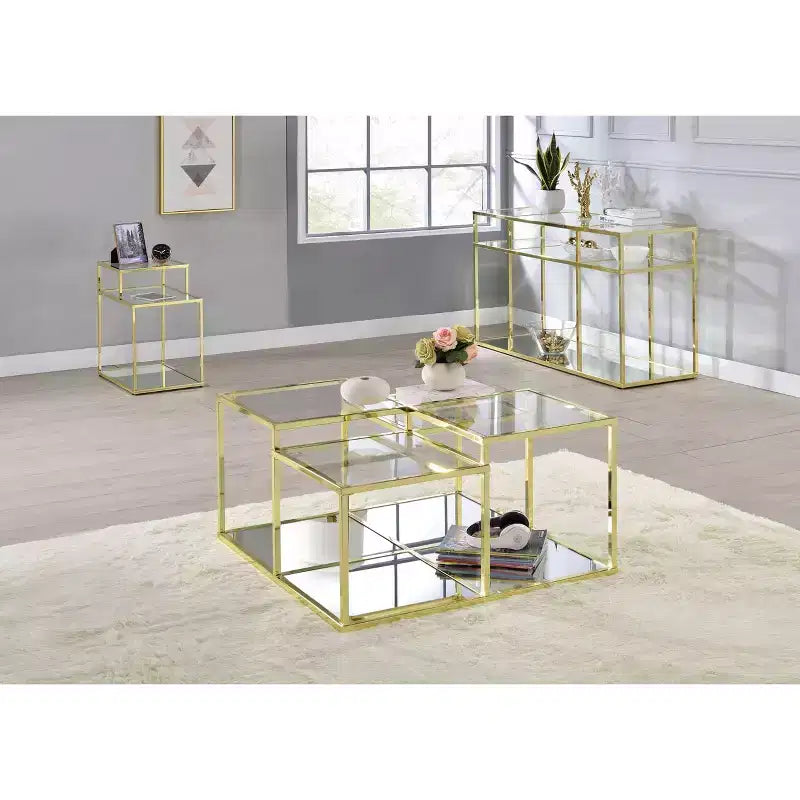 Tavolino Uchenna da 34" in Vetro Trasparente/Finitura Oro - Acme Furniture