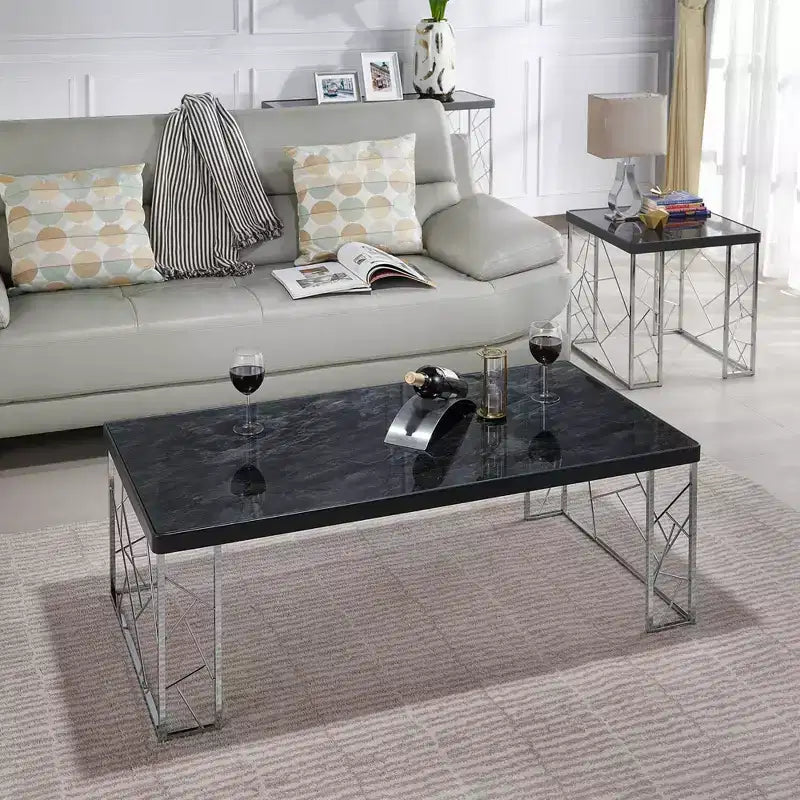 Sbragia Tavolino in finto marmo con gambe geometriche in metallo - HOMES: Inside + Out: Struttura quadrata cromata