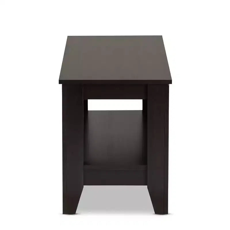 Tavolino da caffè Elada in legno Wenge marrone scuro - Baxton Studio: ripiano inferiore, eleganti gambe affusolate, design moderno