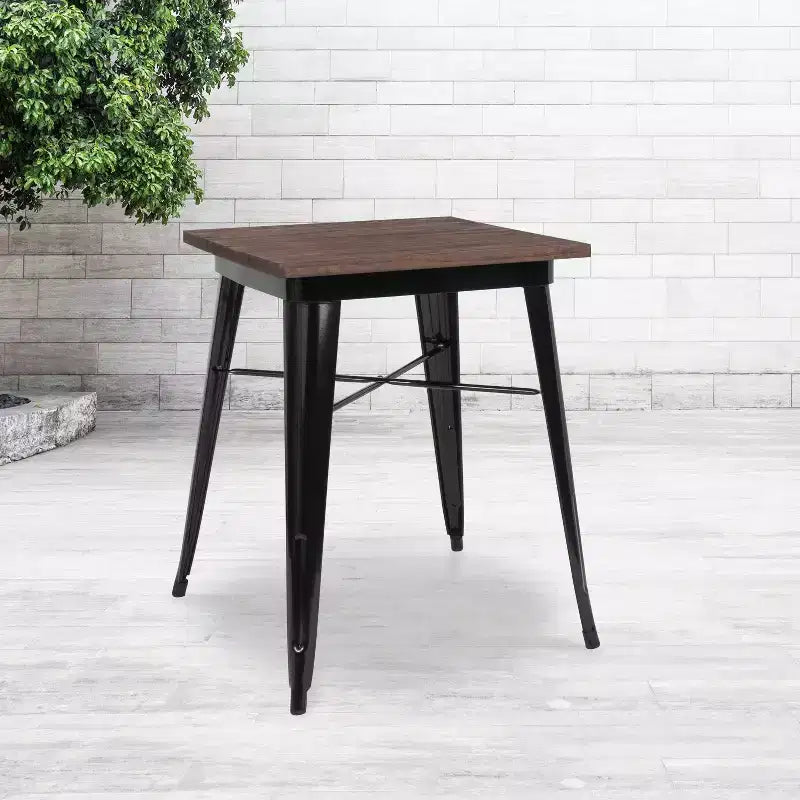 Tavolo quadrato in metallo da interni Flash Furniture da 23,5 pollici con piano in legno rustico