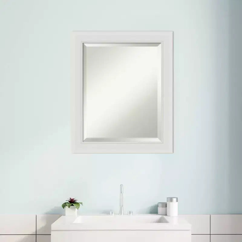 Specchio da Parete per Bagno con Cornice Flair Bianco Morbido - Amanti Art