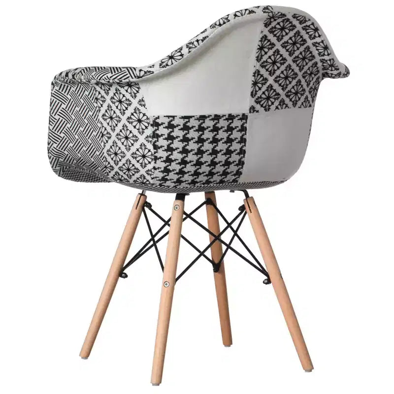 Poltrona Fabulaxe in Stile Mid-Century Moderno con Rivestimento in Tessuto e Gambe in Legno di Faggio