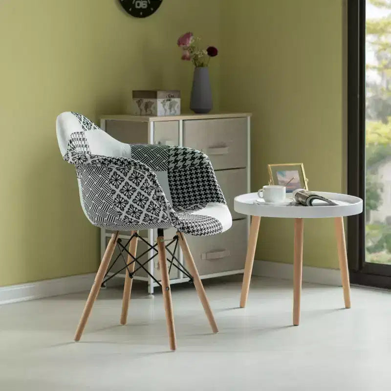 Poltrona Fabulaxe in Stile Mid-Century Moderno con Rivestimento in Tessuto e Gambe in Legno di Faggio