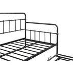 Divano letto con struttura in metallo e letto estraibile