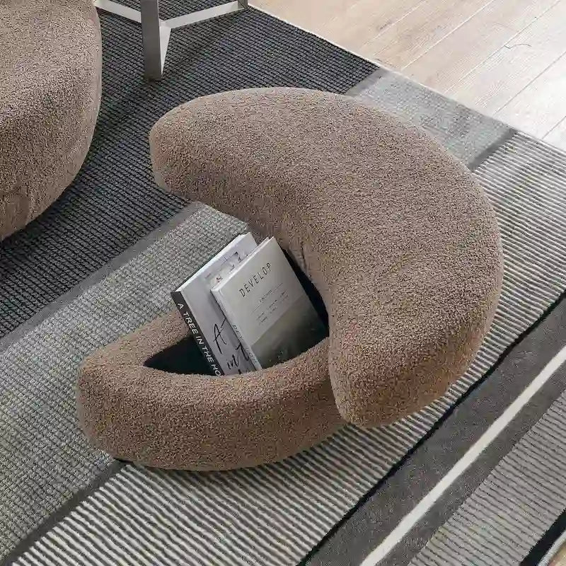 Poltrona moderna girevole a botte a due posti con 4 cuscini e pouf contenitore