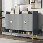 Scarpiere moderne in legno con ante e ripiani regolabili